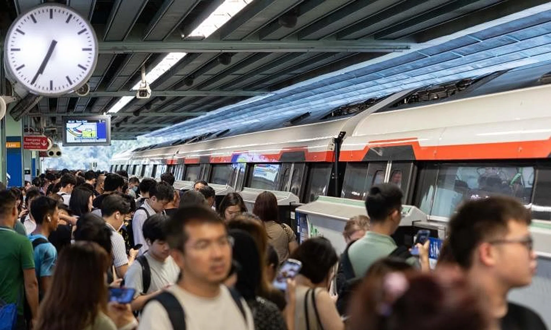 Four out of five MRT lines either maintained or improved their reliability scores.