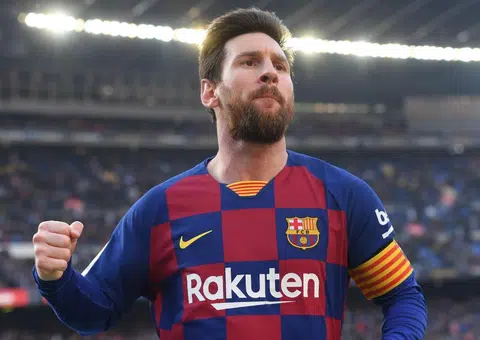 Messi gives troubled Barca hope of Champions League glory