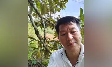 Sabah school principal living in storeroom earns Internet praise