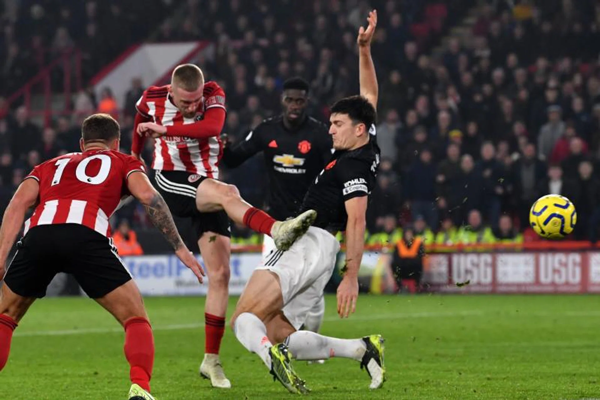 Sheffield United's Oliver McBurnie making it 3-3 in stoppage time.