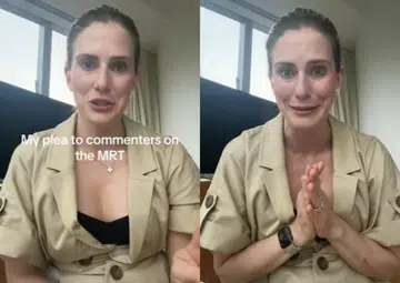 US expat calls for MRT commuters to 'put your phone down'