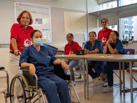 Every Sunday, they give back: Maids who spend days off helping others