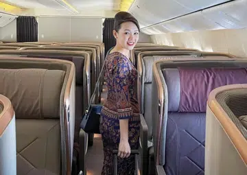 'Fly, sleep, eat, study, repeat': Ex-flight attendant details a life of layovers and exams