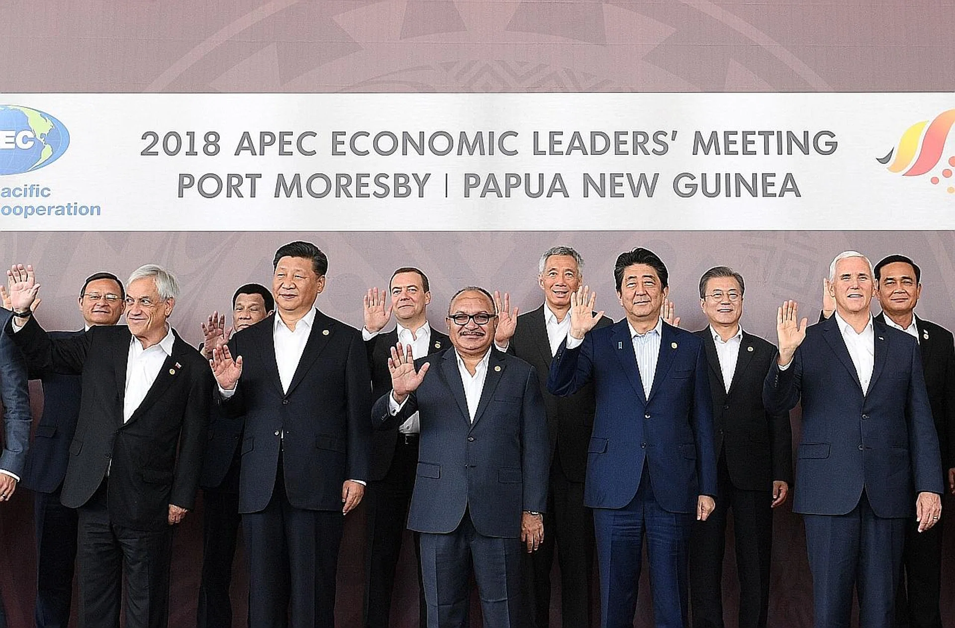Leaders at the Apec forum, including China President Xi Jinping (fourth from left), US Vice-President Mike Pence (second from right) and Singapore Prime Minister Lee Hsien Loong (fifth from right). 