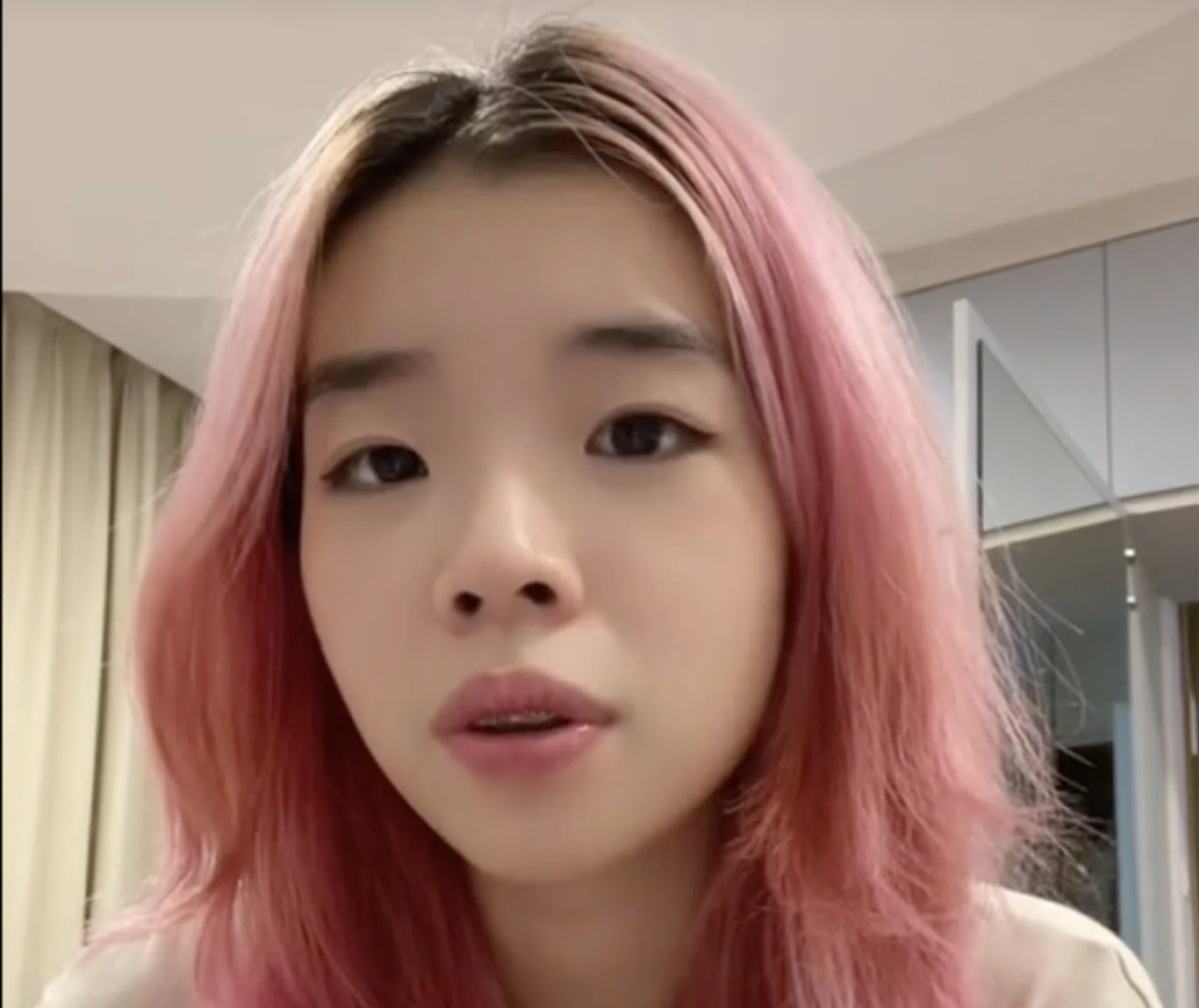 Ms Lai Yi Jing shared a cautionary video on TikTok.