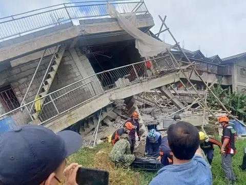 Filipina helpers here worried for their families back home after quake reduces homes to rubble