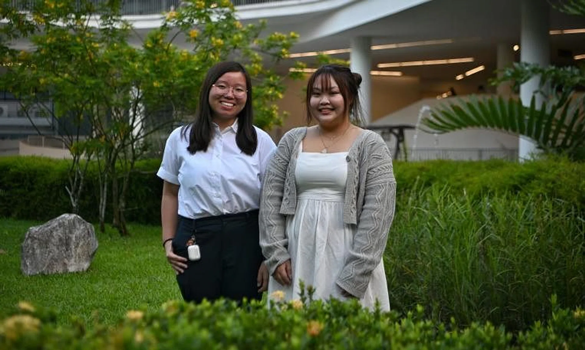 Recent Ngee Ann Polytechnic graduates Charleen Tan Zixuan (left) and Nikol Goh Zhi Wei received the polytechnic's Special Commendation Award for Community Service.