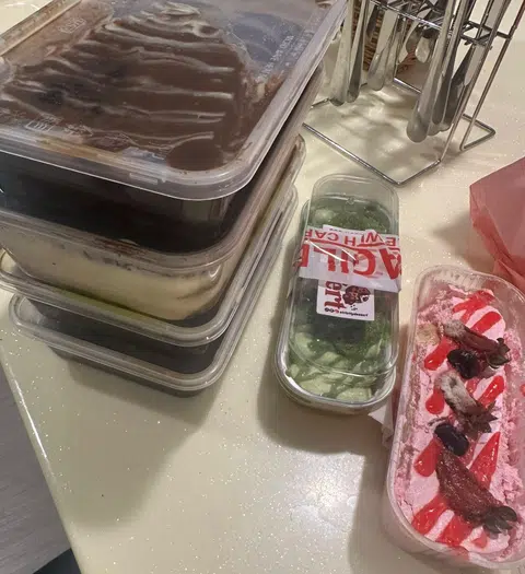 mouldy cakes Strictly Dessert