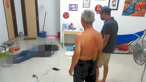 Thief breaks into Malaysia house, drinks owner's liquor and passes out drunk