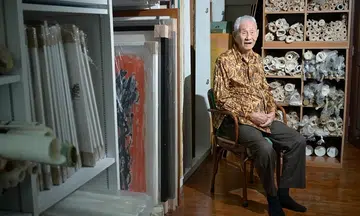 Singapore's oldest artist and national treasure Lim Tze Peng dies at 103