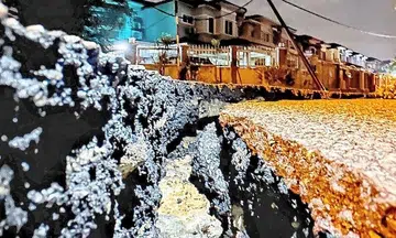 Selangor sinkhole swallows four cars