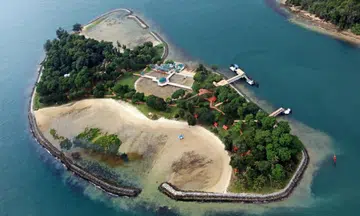 1 rescued, 1 missing in suspected drowning off Kusu Island