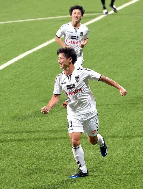 Abirex's four-goal Kawata wants more