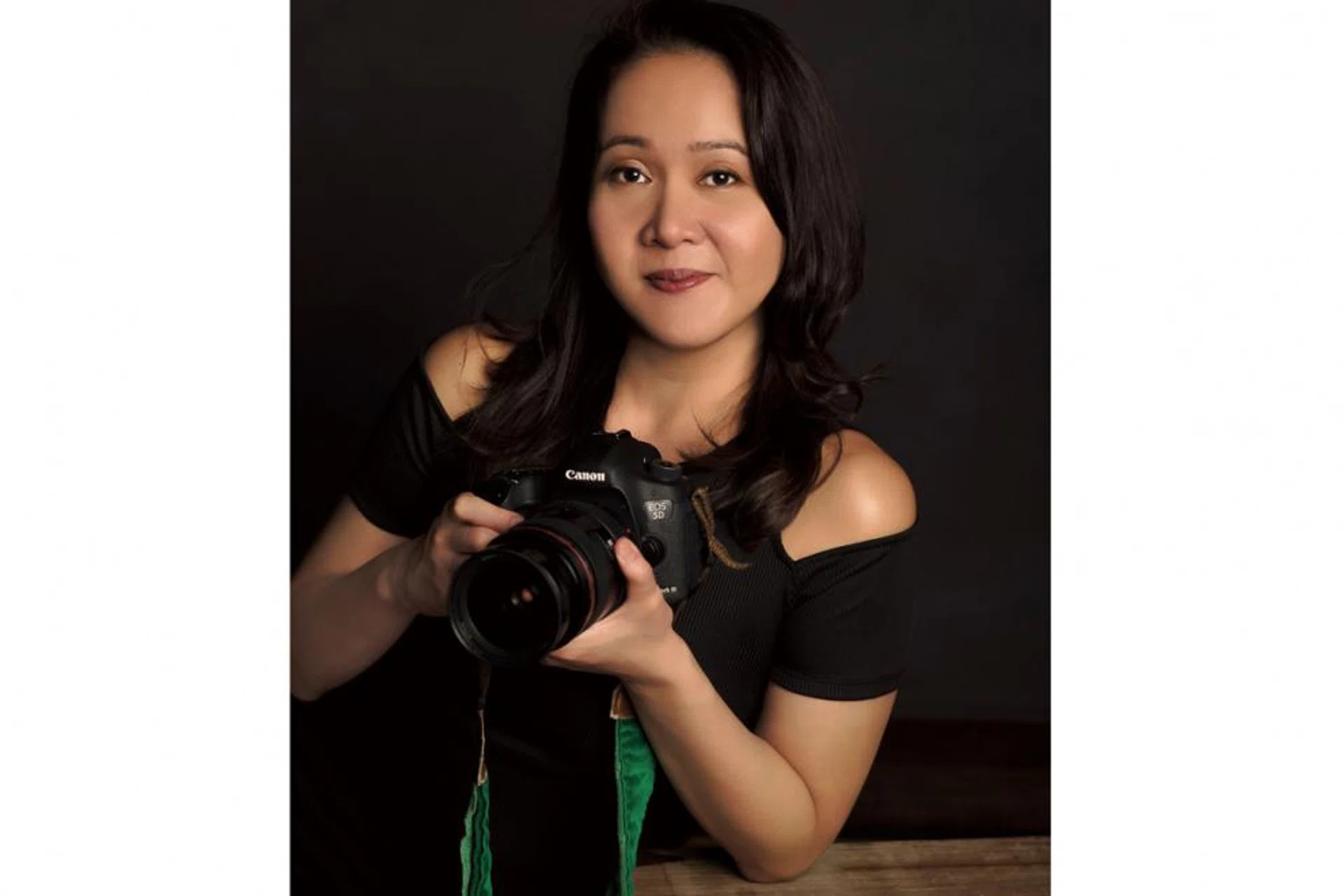 Ms Ashley Low works with 60 to 100 clients every month and charges fees of $699 onwards. 