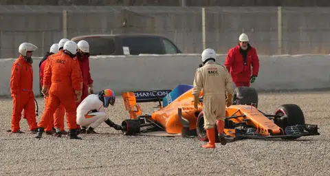 Wheel comes off Alonso's car during pre-season testing