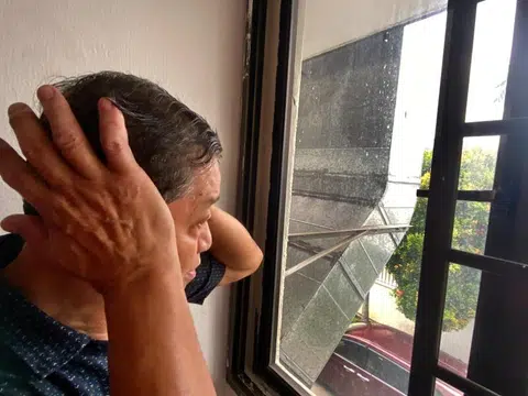 Noise from restaurant's exhaust vent as loud as flying planes