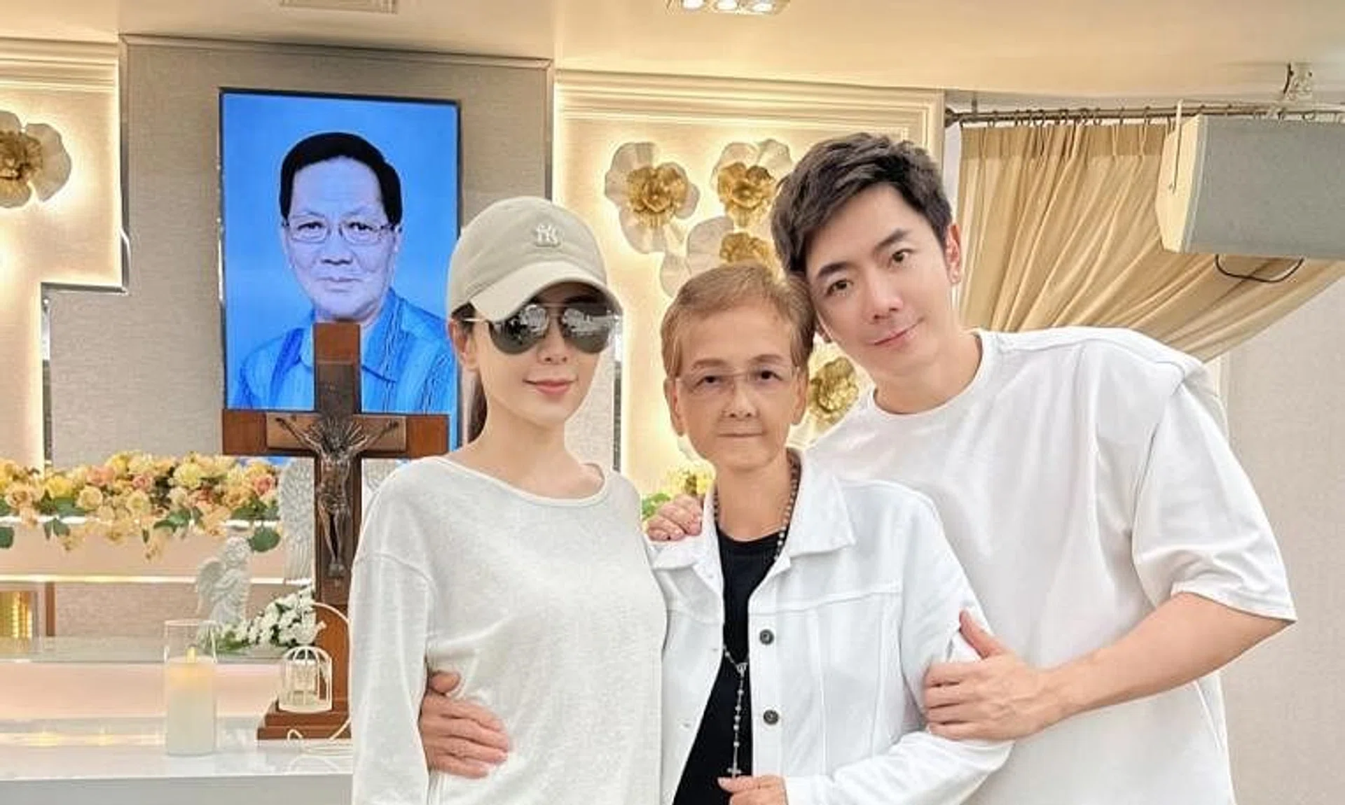 Stella and Nick Chung with their mum (centre). The elder Mr Chung fell into a coma and died on Feb 17.