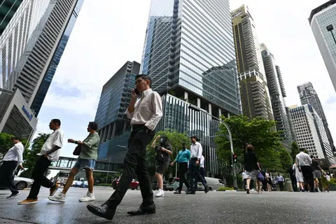 Singapore's Q1 unemployment up slightly