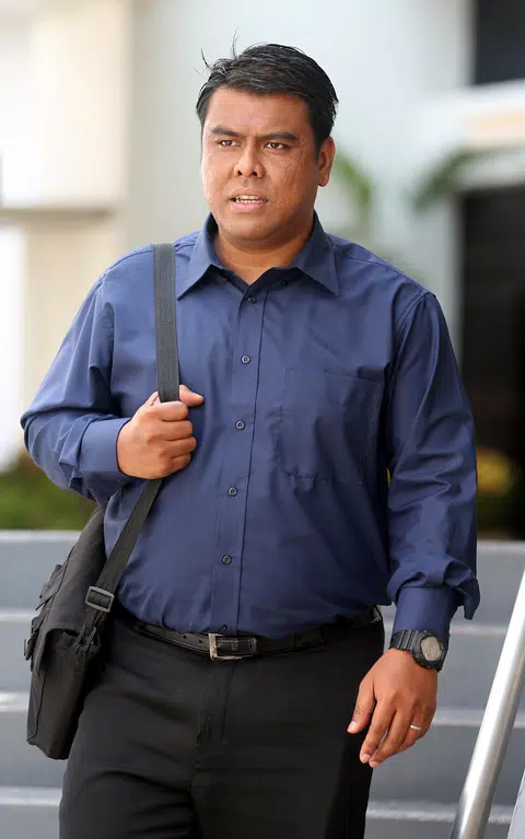 Cop: Benjamin Lim said he felt 'urge to touch her'