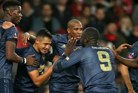 Solskjaer delights in 'classic' Man United display