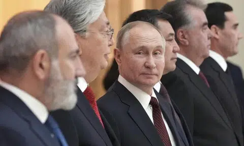 'Lords of the Rings': Putin's gifts to Russia-allied leaders spark online jokes