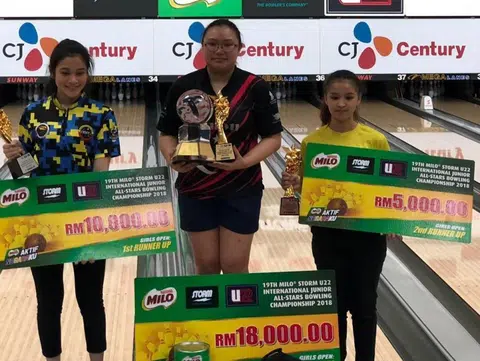 Second title in two weeks for bowler Charmaine