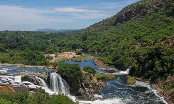 2 S'poreans die after canoes capsize in S. African river