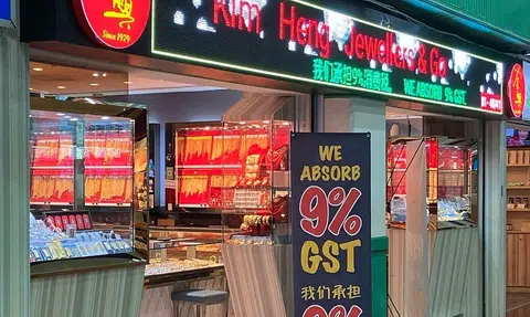 Store fined for selling jewellery to customers who pay with scam money