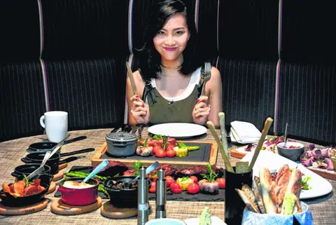 Celebrity Chow with Sonia Chew