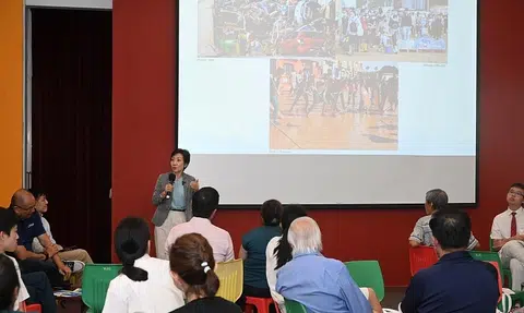 Singapore's east-siders discuss flood preparations