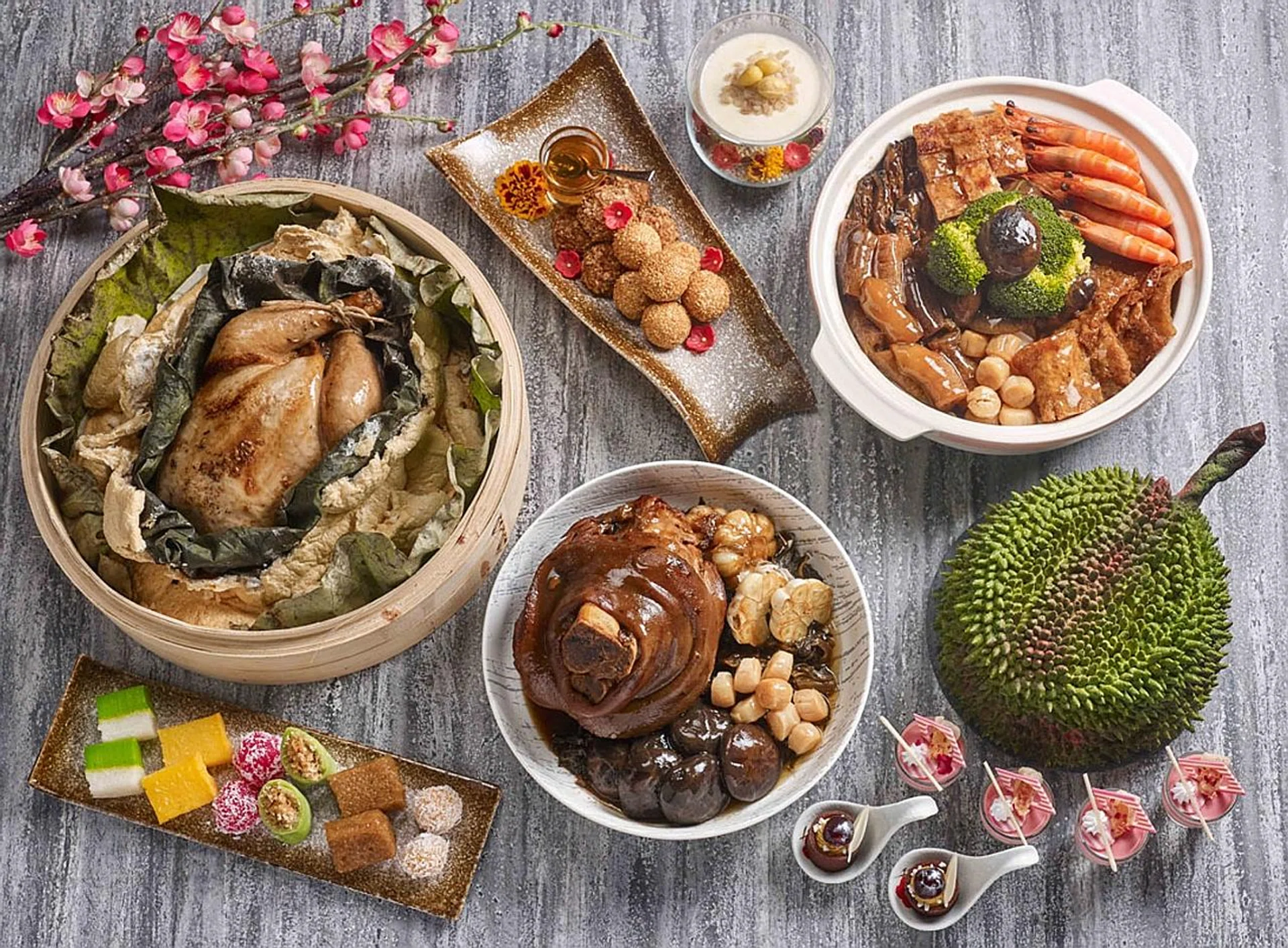  AZUR, CROWNE PLAZA CHANGI AIRPORT