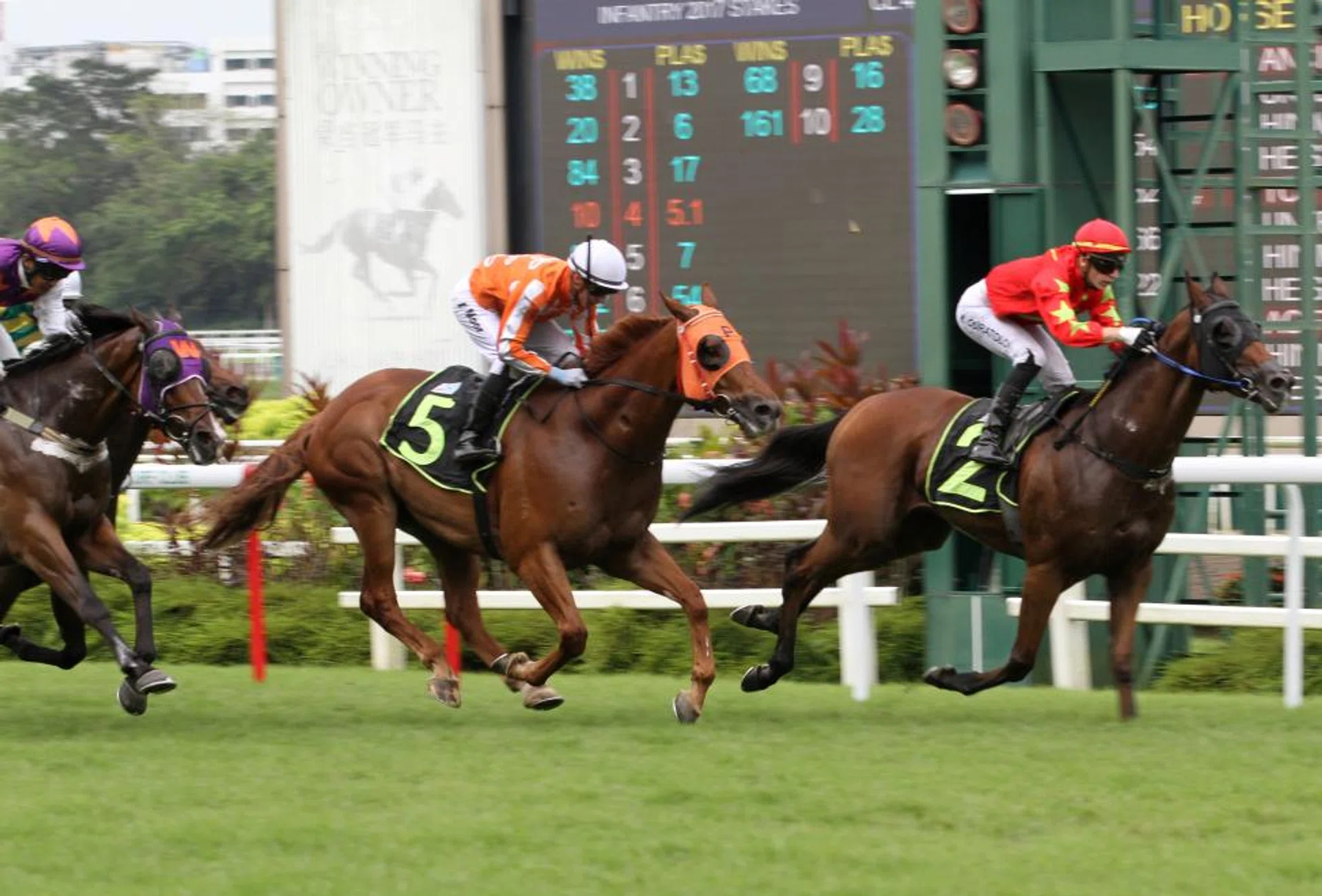 Pacific Atlantic (Daniel Moor, No. 5) finishing half-a-length behind Dancing Supremo (Ryan Curatolo) on July 21. They renew rivalry in the Class 4 Div 1 1,200m turf race on Sept 7.