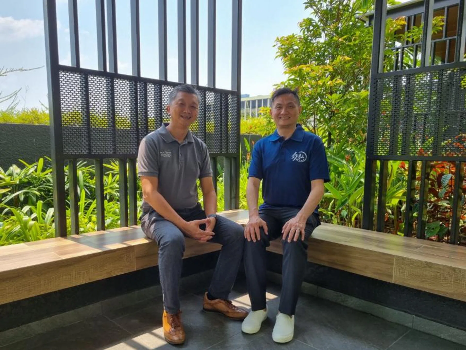 Melvin Poh (left) and Kenny Sim have been working together to provide pro bono funeral services.