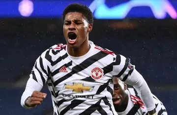 Man United buoyant ahead of Chelsea clash