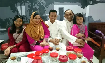 Father-of-three dies two days after collapsing on football field