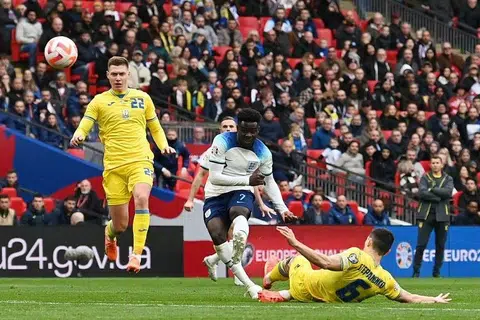 Saka shines as England dismiss Ukraine in Euro qualifier
