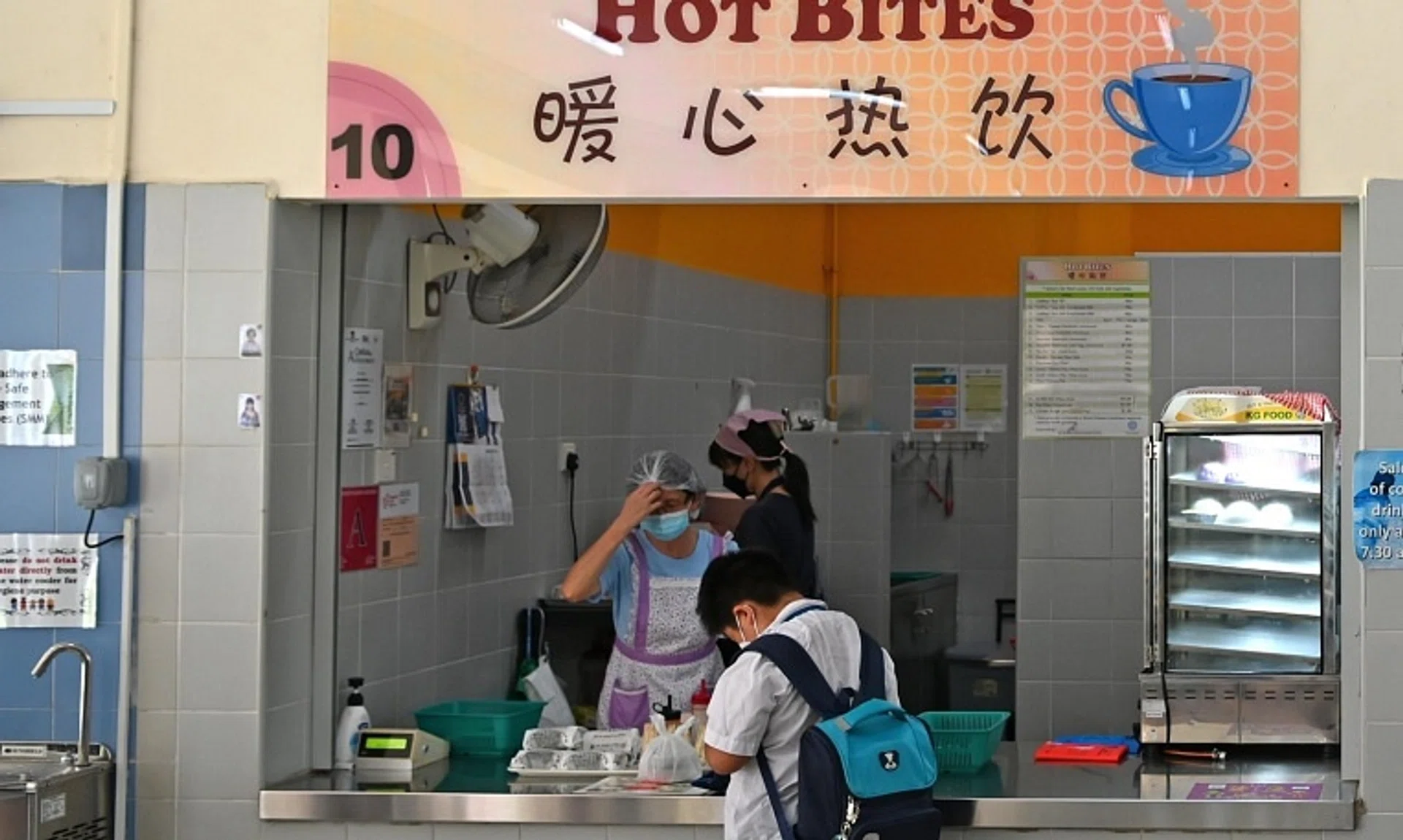 Central kitchens are being explored as a solution for schools with difficulties hiring canteen stallholders.