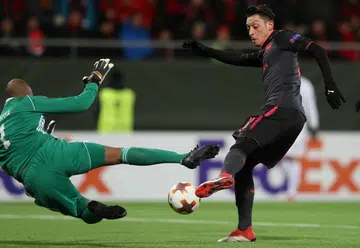 Oezil scores as Arsenal defeat Ostersunds 3-0