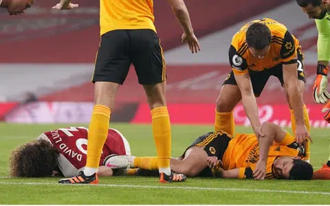 Ifab backs additional concussion sub trials, extends five-sub rule