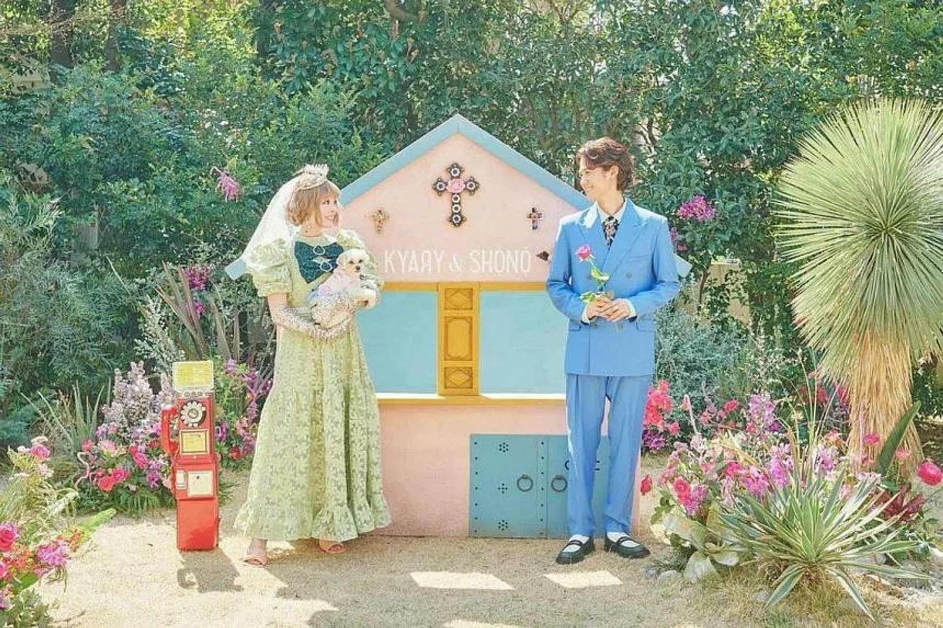 J-pop star Kyary Pamyu Pamyu posted photos taken with her husband, actor Shono Hayama, on March 20. PHOTO: KYARYPAPPA/INSTAGRAM
