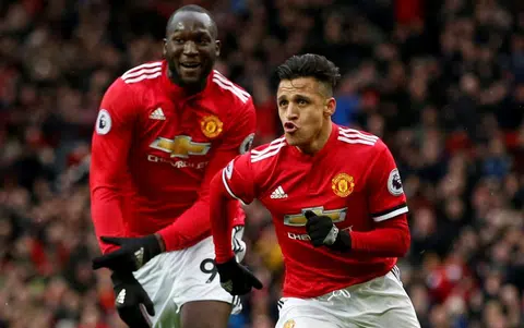 Mourinho praises United's perfect first-half showing