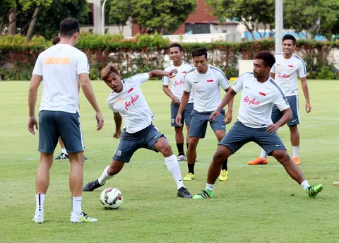 Lions stay focused despite Stange speculation