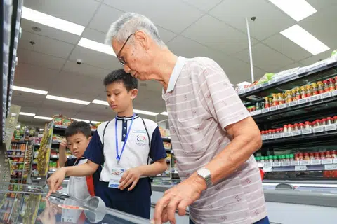 Never too young to volunteer