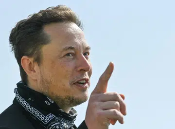 Elon Musk challenges Putin to fight, with Ukraine as the prize