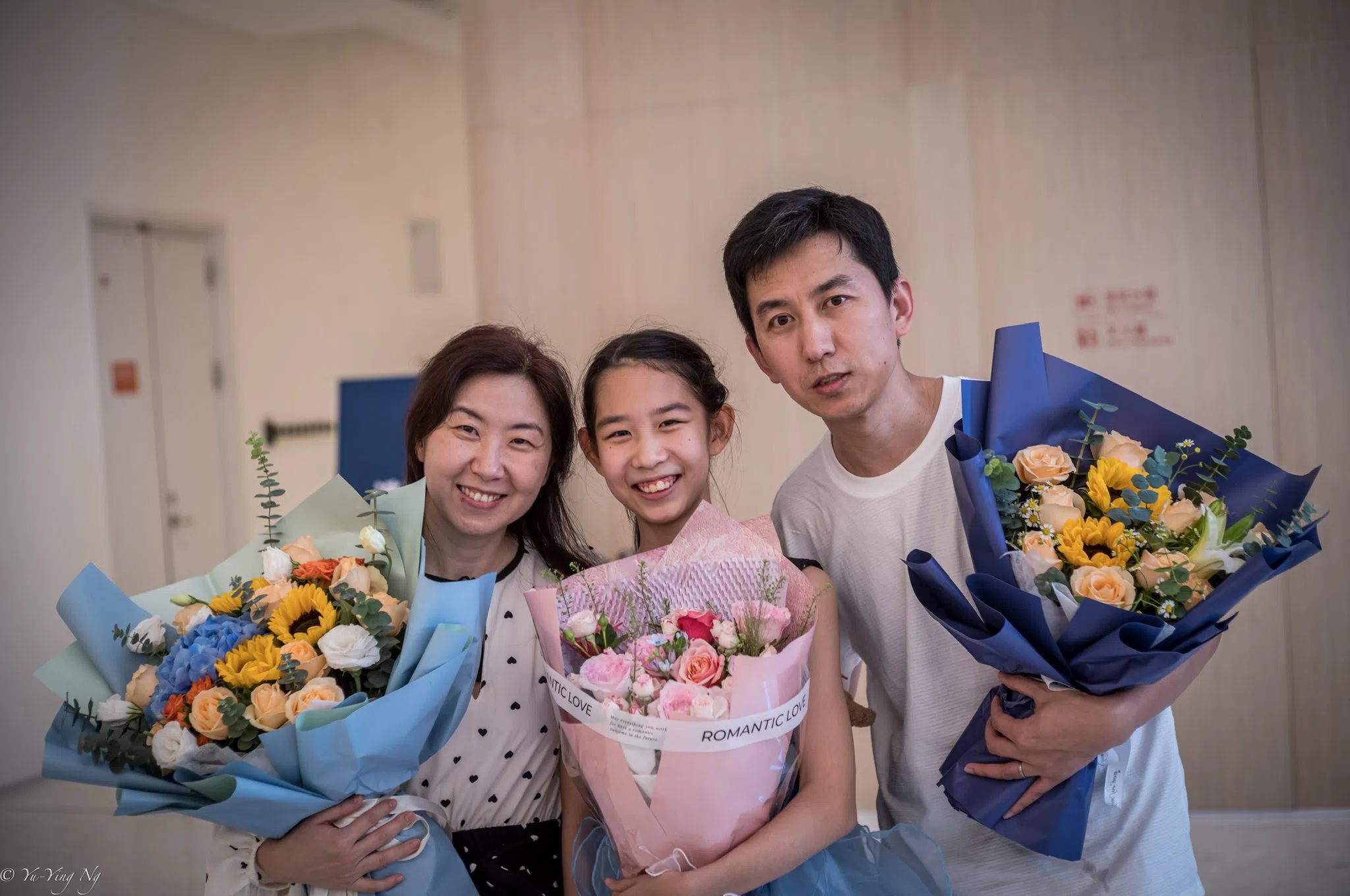 cathy chen xi with parents