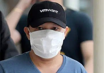Yishun man pleads guilty to hurling cat from 13th storey