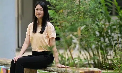 S'pore students achieve record A-level pass rate of 93.9%