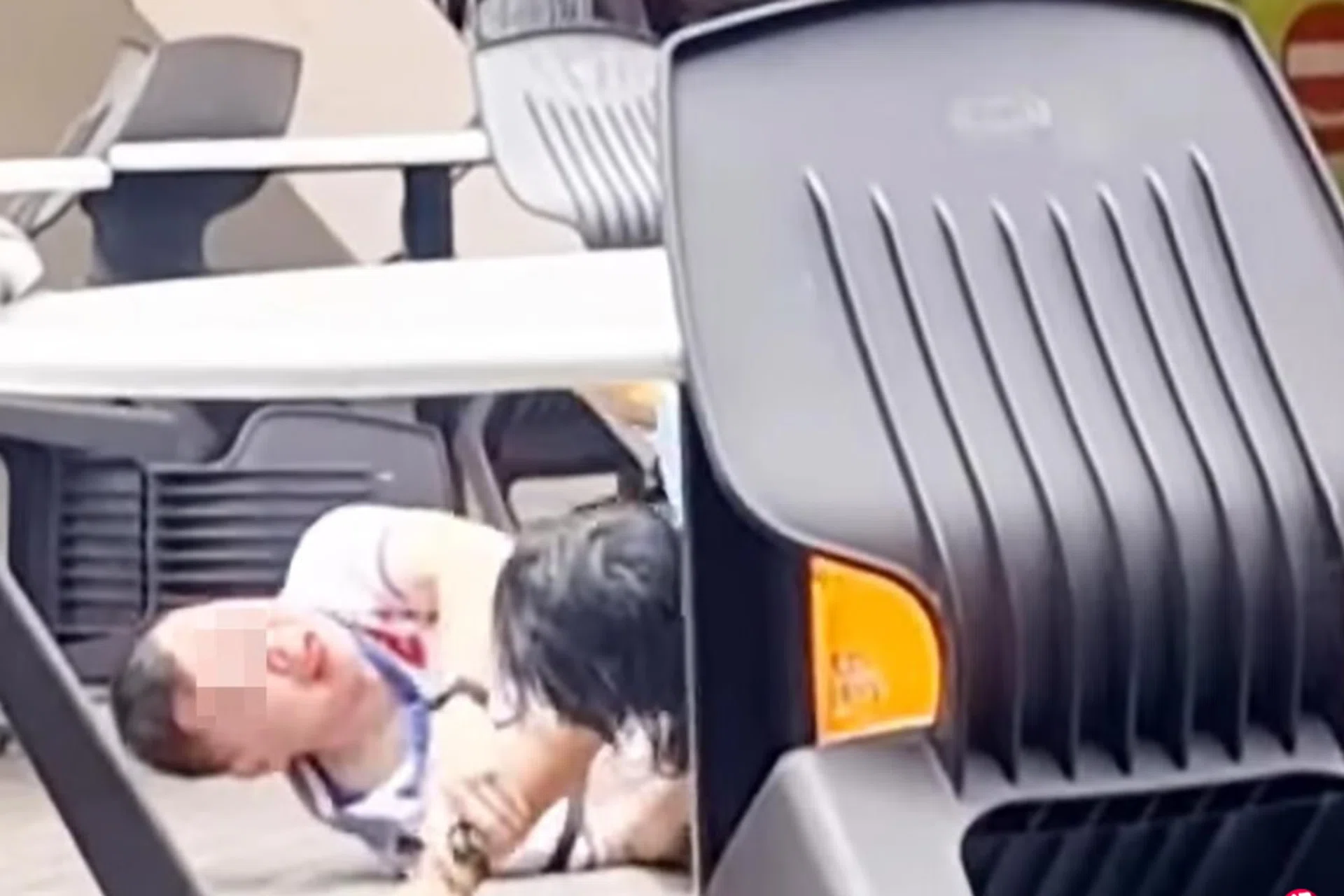 The man in white can be heard repeatedly saying: “I’ve already apologised.”