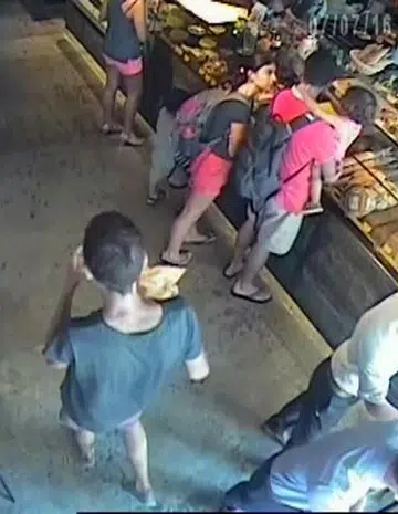 Did suspect pop into eatery minutes after making off with $30,000 at Standard Chartered?