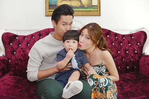 Lights, camera, YouTube: Celebrities launch parenting websites